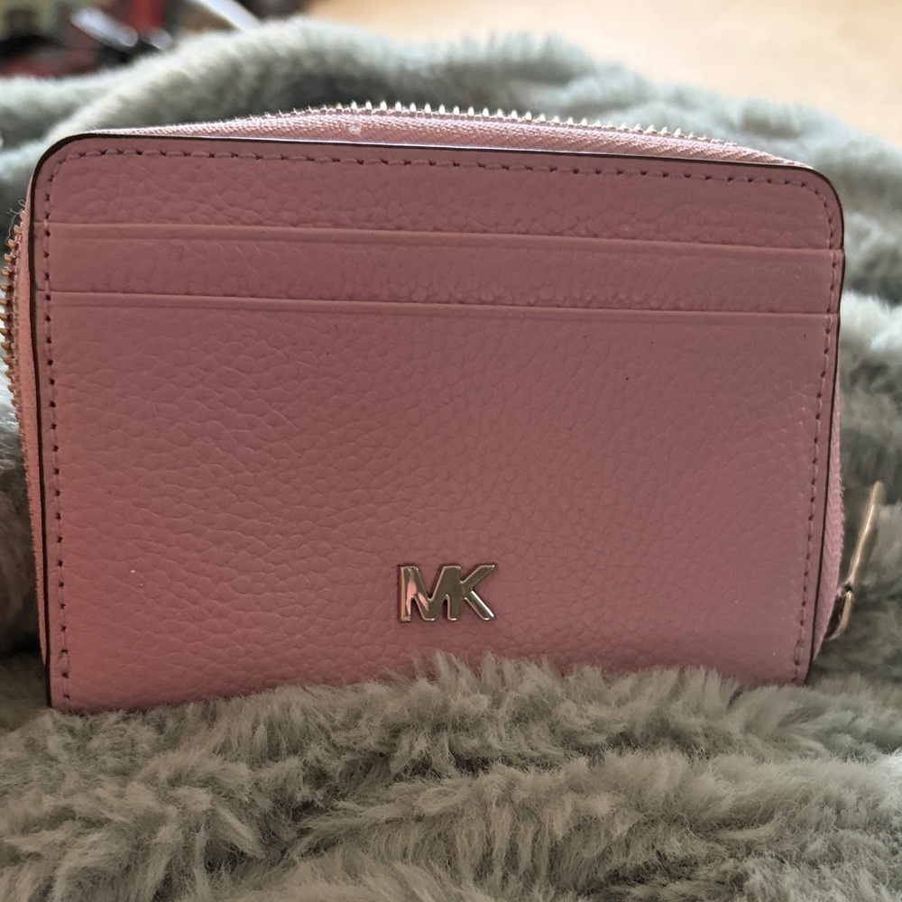 Michael Kors Blush Pink Wallet